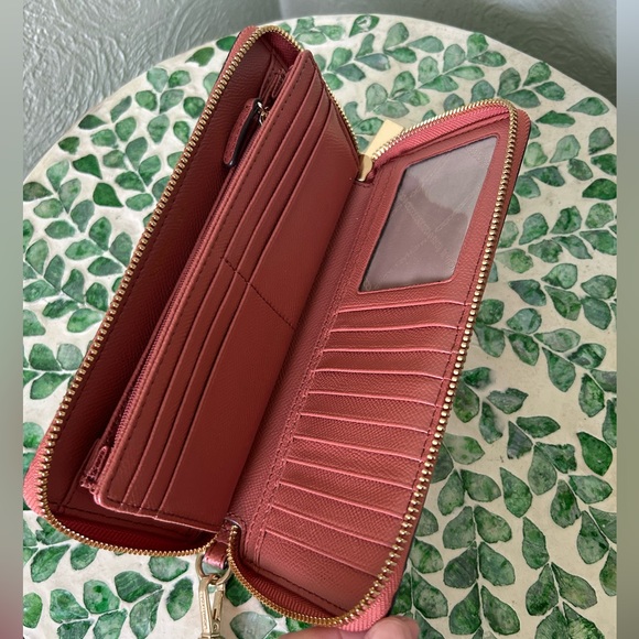 Michael Kors Leather Continental Wristlet - Picture 3 of 4